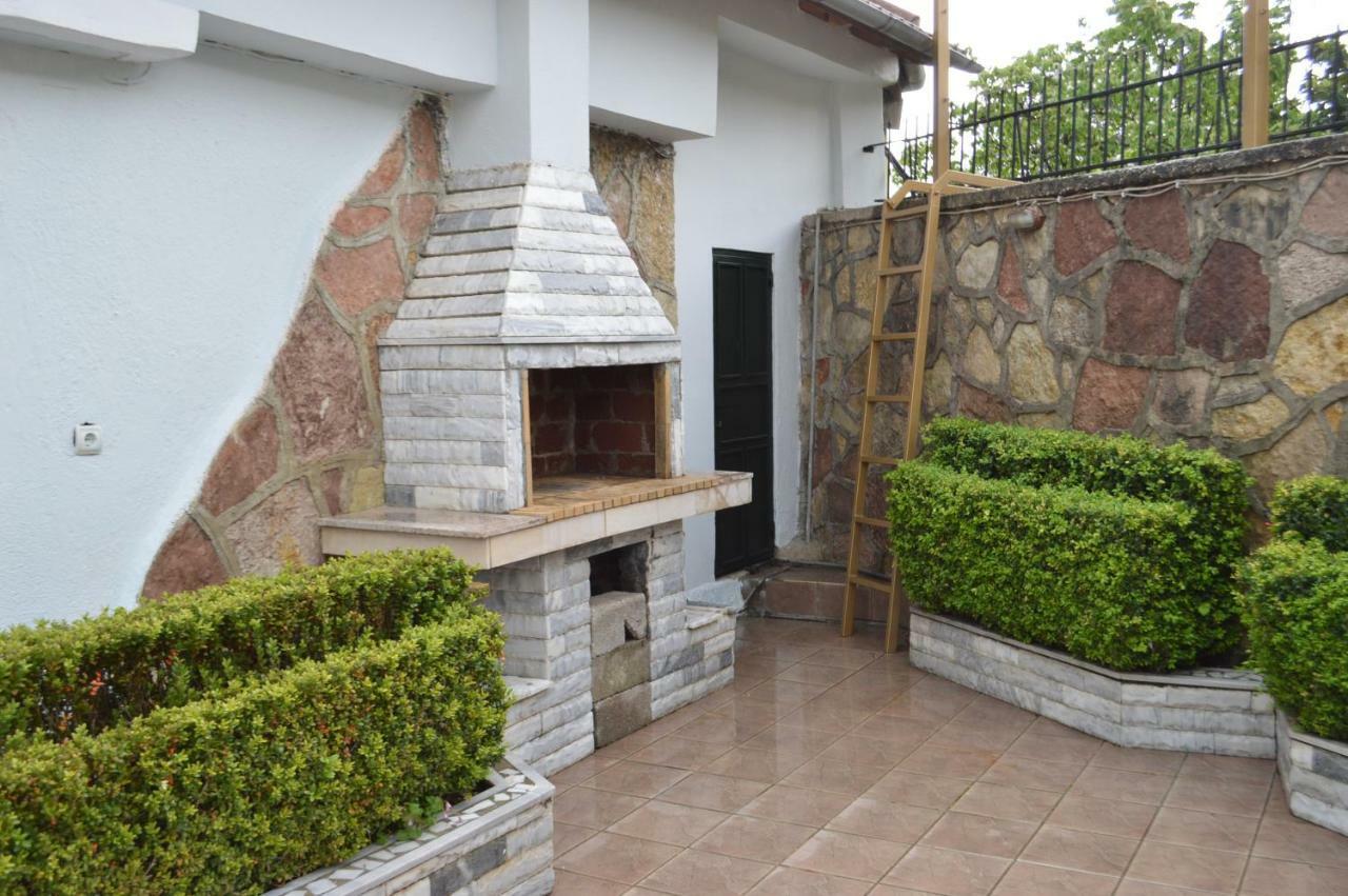 Vila Ss Kekezi Villa Gjirokastër Exterior foto