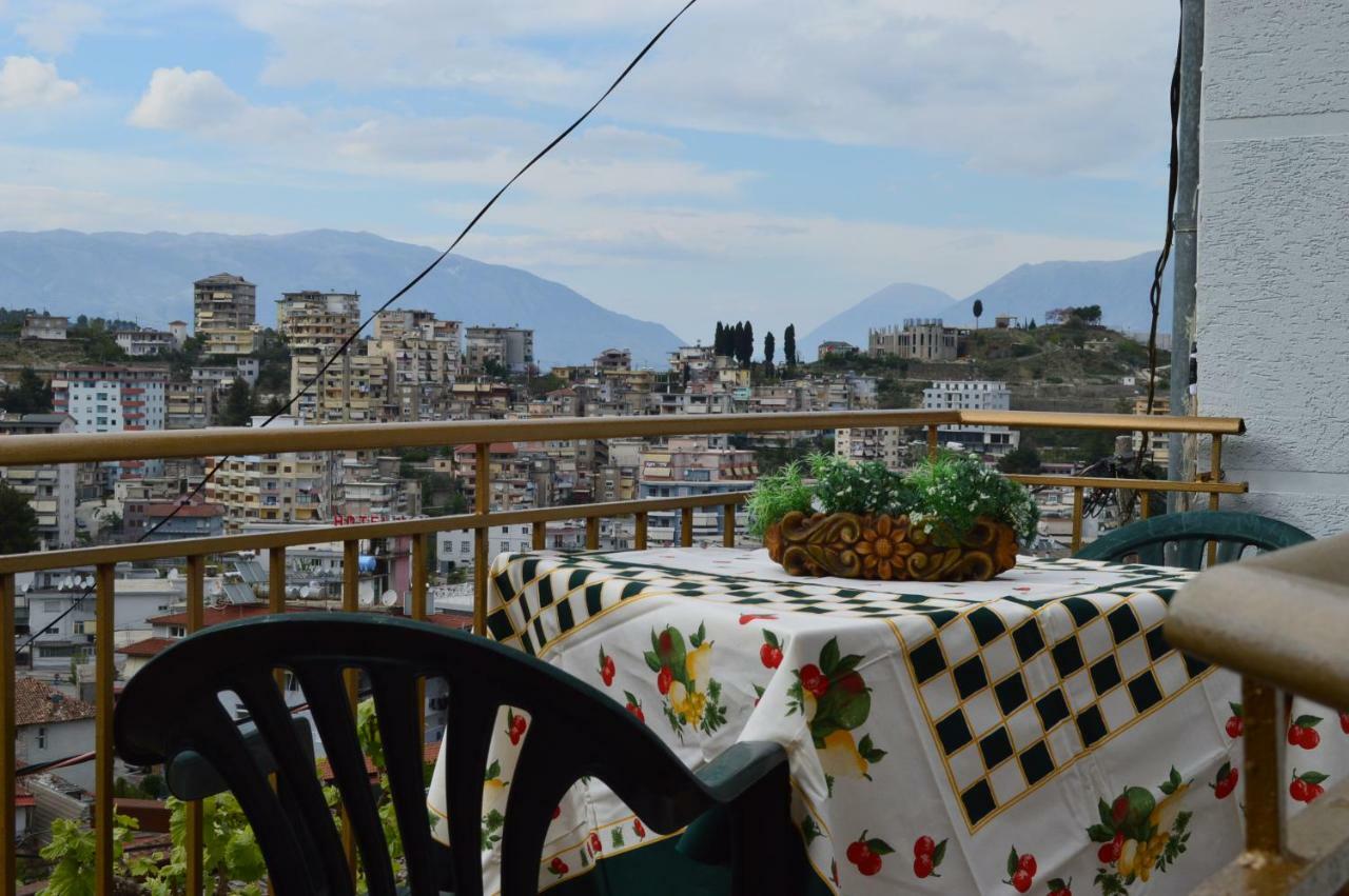Vila Ss Kekezi Villa Gjirokastër Exterior foto